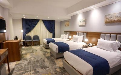 Luxury Triple Room 9