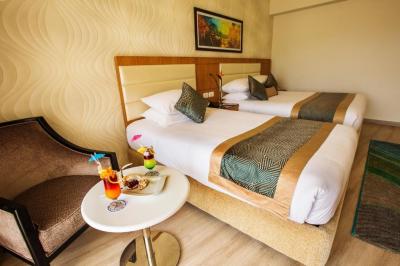 Deluxe Triple Room 1