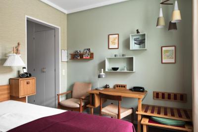 Superior Single Room 6