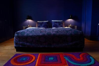 Suite 8