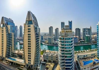 Ramada Hotel and Suites by Wyndham Dubai JBR 2