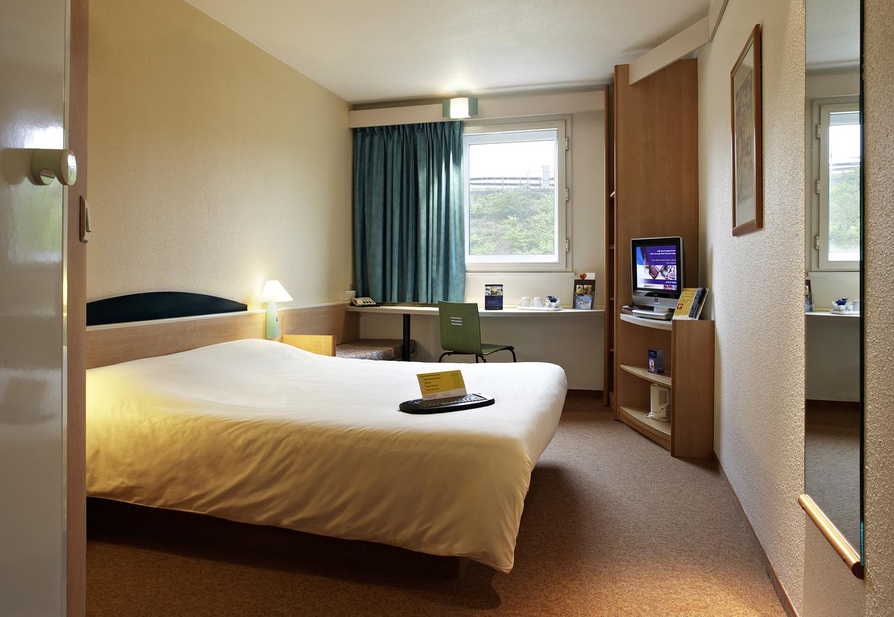 ibis Gloucester WEBSITE Gloucester Gloucestershire England