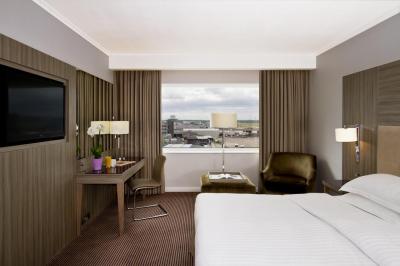 Radisson Blu Manchester Airport | WEBSITE | Hale | Greater Manchester ...